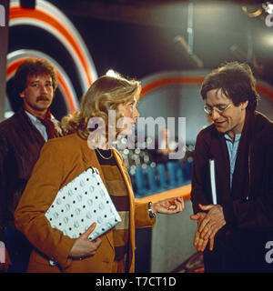 Der Mann, der keine Autos mochte, Fernsehserie, Deutschland, 1984, Folge: Verlorene Liebesmüh', Darsteller: Jutta Speidel, August Zirner Stockfoto