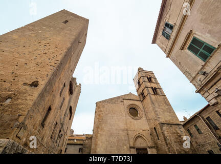 Tarquinia (Italien) - ein herrliches der Etrusker und der mittelalterlichen Stadt in der Provinz Viterbo, Region Latium. Es ist eine touristische Attraktion für viele Kirchen Stockfoto