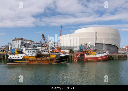 Pompey Fischereiflotte auf Spice Island. Eine Reihe von Ocean pelagische Neben im Camber Docks von Portsmouth, Hampshire, England. Stockfoto