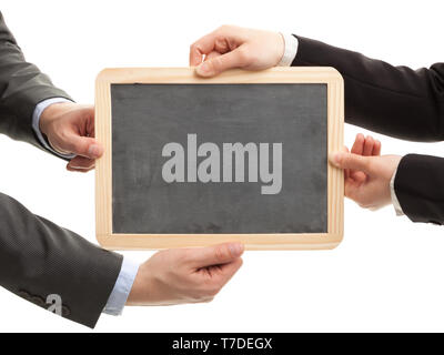 Kaufmann und Frau mit leere Schiefertafel mit kopieren. Business, Bildung und Kommunikation Konzept. Stockfoto