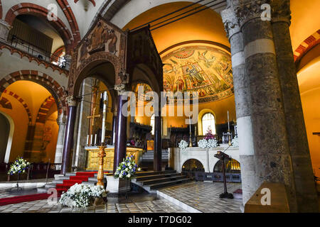 Eine der ältesten Kirchen in Mailand, Basilica di Sant'Ambrogio, Mailand, Lombardei, Italien. Stockfoto