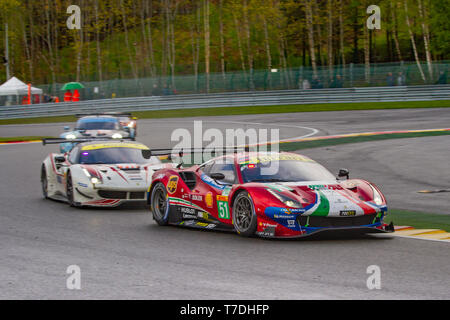 AF Corse Ferrari 488 führt durch Les Combes Schikane. WEC insgesamt 6 Stunden von Spa-Francorchamps 2019. Nr. 51 wurde 2. in der LMGTE pro Kategorie. Stockfoto