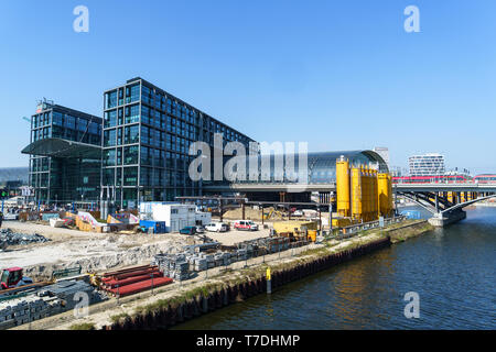 Der Berliner Hauptbahnhof im Bau. Im April 2019 getroffen Stockfoto