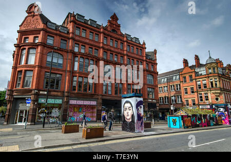 Manchester, Großbritannien. 7. Mai 2019. Ein neues Stück von Street Art hat in Stevenson Square im nördlichen Viertel von Manchester, UK erschienen. Das Kunstwerk zeigt die Spiel der Throne Charakter Arya Stark, gespielt von der Schauspielerin Maisie Williams, und wurde von der Künstlerin Akse, der in Frankreich geborene Straße Künstler, lebt und arbeitet in Manchester seit 1997 erstellt. Es ist alles Teil von Outdoor Public Art Project Outhouse MCR, die der Street Art - reichen Teil der Innenstadt beaufsichtigt. Credit: Paul Heyes/Alamy leben Nachrichten Stockfoto