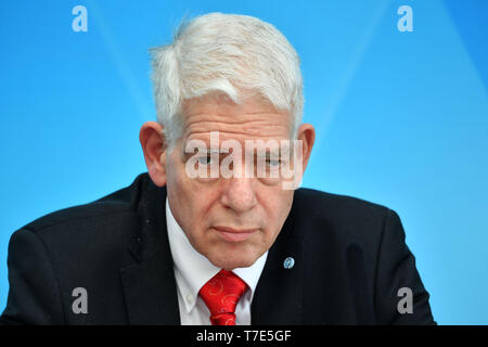 München, Deutschland. 07 Mai, 2019. Josef SCHUSTER (Präsident des Zentralrats der Juden in Deutschland), single Bild, Single Cut Motiv, Porträt, Porträt, Porträt. Thema: Maßnahmen für die Prävention und die Kontrolle von Antisewithism - Pressekonferenz der Bayerischen Staatsregierung in der Staatskanzlei in München am 07.05.2019. | Verwendung der weltweiten Kredit: dpa/Alamy leben Nachrichten Stockfoto