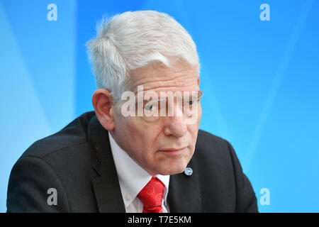 München, Deutschland. 07 Mai, 2019. Josef SCHUSTER (Präsident des Zentralrats der Juden in Deutschland), single Bild, Single Cut Motiv, Porträt, Porträt, Porträt. Thema: Maßnahmen für die Prävention und die Kontrolle von Antisewithism - Pressekonferenz der Bayerischen Staatsregierung in der Staatskanzlei in München am 07.05.2019. | Verwendung der weltweiten Kredit: dpa/Alamy leben Nachrichten Stockfoto