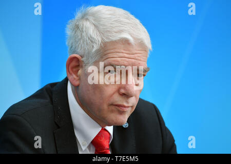 München, Deutschland. 07 Mai, 2019. Josef SCHUSTER (Präsident des Zentralrats der Juden in Deutschland), single Bild, Single Cut Motiv, Porträt, Porträt, Porträt. Thema: Maßnahmen für die Prävention und die Kontrolle von Antisewithism - Pressekonferenz der Bayerischen Staatsregierung in der Staatskanzlei in München am 07.05.2019. | Verwendung der weltweiten Kredit: dpa/Alamy leben Nachrichten Stockfoto