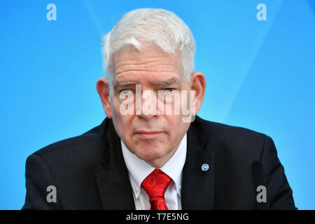 München, Deutschland. 07 Mai, 2019. Josef SCHUSTER (Präsident des Zentralrats der Juden in Deutschland), single Bild, Single Cut Motiv, Porträt, Porträt, Porträt. Thema: Maßnahmen für die Prävention und die Kontrolle von Antisewithism - Pressekonferenz der Bayerischen Staatsregierung in der Staatskanzlei in München am 07.05.2019. | Verwendung der weltweiten Kredit: dpa/Alamy leben Nachrichten Stockfoto
