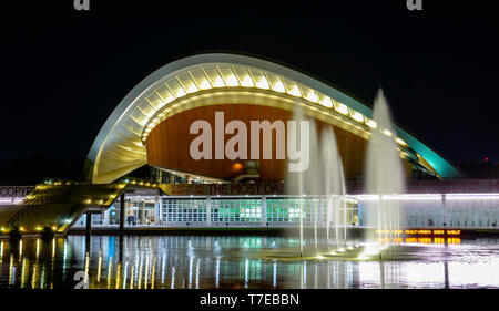 Haus der Kulturen der Welt, John-Foster-Dulles-Allee, Tiergarten, Mitte, Berlin, Deutschland Stockfoto