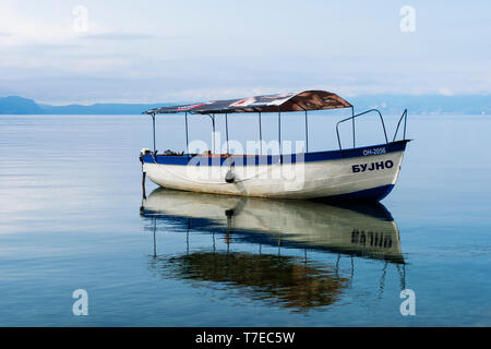 Kleines Boot, Marina von Ohrid, Ohrid, Mazedonien Stockfoto