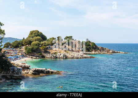 Strand, Kassiopi, Korfu, Ionische Inseln, Mittelmeer, Griechenland Stockfoto