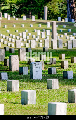 Grabsteine mark Gräber in Silo National Cemetery in Silo National Military Park, Sept. 21, 2016, Silo, Tennessee Bürgerkrieg Soldaten'. Stockfoto