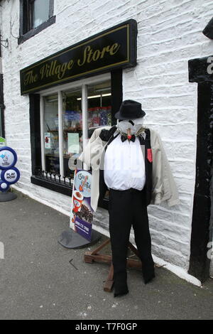 3 Scarecrow Festival Worsthorne & Hurstwood Burnley Lancashire 6. Mai 2019 Stockfoto