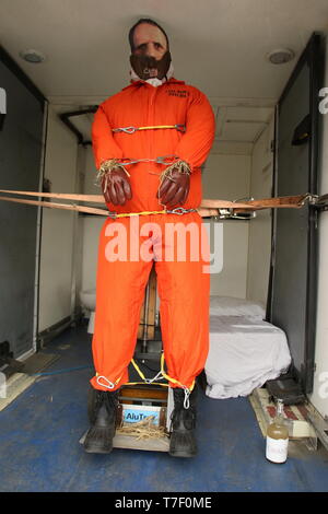 3 Scarecrow Festival Worsthorne Hurstwood Burnley Lancashire 6. Mai 2019 - Hannibal Lecter Stockfoto