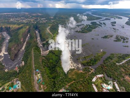 Luftbild des berühmten Victoria Falls zwischen Sambia und Simbabwe Stockfoto