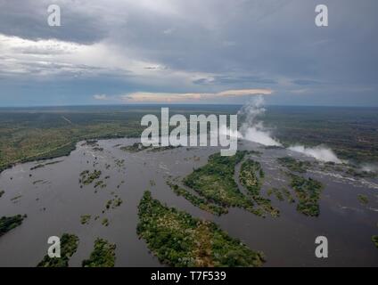 Luftbild des berühmten Victoria Falls zwischen Sambia und Simbabwe Stockfoto