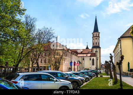 Master Paul's Square mit Rathaus und der Basilika von St. James in der Altstadt von Levoča - UNESCO (Slowakei) Stockfoto