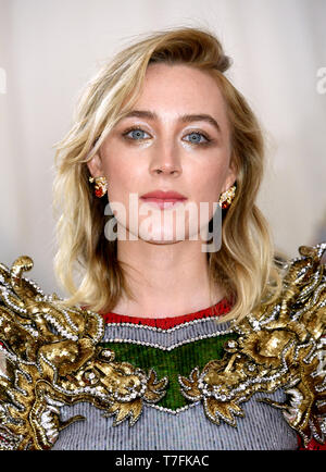Saoirse Ronan Teilnahme an das Metropolitan Museum der Kunst Kostüm Institut Benefiz-gala 2019 in New York, USA. Stockfoto