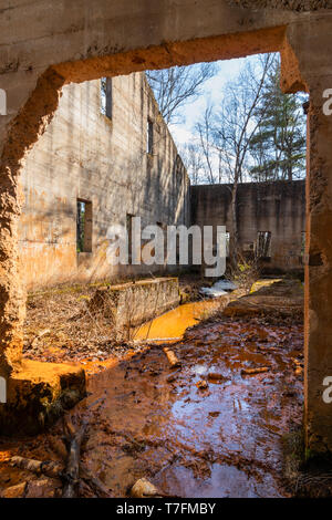 Verlassen power house zu verbieten State Park in der Nähe von Sandstein, MN Stockfoto