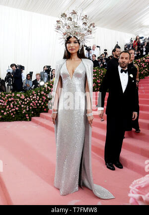 Gemma Chan an der Metropolitan Museum der Kunst Kostüm Institut Benefiz-gala 2019 in New York, USA. Stockfoto