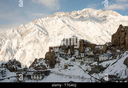 Winter und Schnee in dhankar Dorf - Spiti Valley Stockfoto