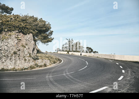 Malerische Straße im Anaga Gebirge bend, Farbe Tonen angewendet, Teneriffa, Spanien. Stockfoto