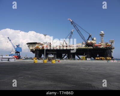 Die Castoro Sei im Hafen von Limassol (Zypern) ist ein Boot gewidmet shore Rohre Leitungen für Öl und Gas zu bauen Stockfoto