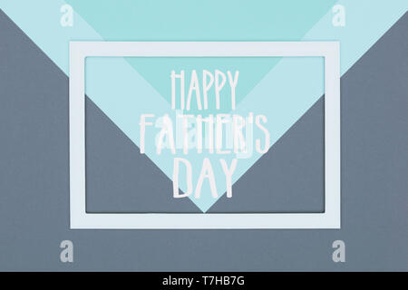 Abstrakte Happy Vatertag bunte Papier Textur Minimalismus Hintergrund. Minimale geometrische Formen und Linien Happy Vatertag Grußkarte. Stockfoto