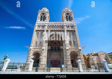 Marseille, Frankreich - 6. Mai 2011: Detail von Marseille entfernt. Es ist eine römisch-katholische Kathedrale, und ein nationales Monument, von Frankreich, in Marsei entfernt Stockfoto