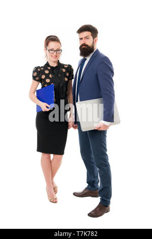Partnerschaft und Kooperation. Beratung und Förderung. Business Beratung. Erfahrene Finanzexperte mit Laptop. Mann und Frau Consulting Business. B2B-Consulting. Marketing Team Konzept. Stockfoto