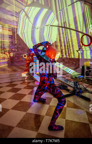Venedig, Italien. 07 Mai, 2019. Time Machine von Pia MYrvoLD eine der er Stücke in die neu erstellte Giudecca Art District. Es ist ein Teil der Stadt Venedig 58th Biennale. Credit: Guy Bell/Alamy leben Nachrichten Stockfoto