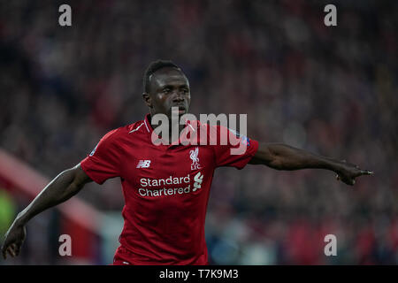 Liverpool, Großbritannien. 07 Mai, 2019. 7. Mai 2019, Anfield Stadion, Liverpool, England, UEFA Champions League, Halbfinale, Rückspiel, Liverpool FC vs FC Barcelona; Sadio Mane (10) von Liverpool während des Spiels Credit: Terry Donnelly/News Bilder Credit: Aktuelles Bilder/Alamy leben Nachrichten Stockfoto