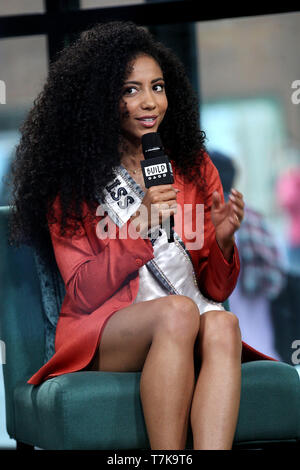 New York, USA. 7. Mai, 2019. Cheslie Kryst am bauen Serie mit der neu gekrönte 2019 Miss USA, Cheslie Kryst am Bau Studio. Quelle: Steve Mack/Alamy leben Nachrichten Stockfoto