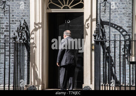 London, Großbritannien. 7. Mai, 2019. US-Außenministerin Mike Pompeo kommt an der Downing Street für ein Treffen mit dem Ministerpräsidenten Theresa May. Credit: Claire Doherty/Alamy leben Nachrichten Stockfoto