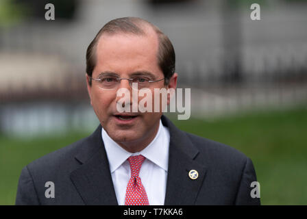 Washington, Vereinigte Staaten von Amerika. 08 Mai, 2019. United States Minister für Gesundheit und Soziale Dienste (HHS), Alex Azar zu den Medien spricht im Weißen Haus in Washington, DC, 8. Mai 2019. Quelle: Chris Kleponis/CNP | Verwendung der weltweiten Kredit: dpa/Alamy leben Nachrichten Stockfoto