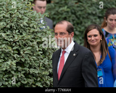 Washington, Vereinigte Staaten von Amerika. 08 Mai, 2019. United States Minister für Gesundheit und Soziale Dienste (HHS), Alex Azar zu den Medien spricht im Weißen Haus in Washington, DC, 8. Mai 2019. Quelle: Chris Kleponis/CNP | Verwendung der weltweiten Kredit: dpa/Alamy leben Nachrichten Stockfoto