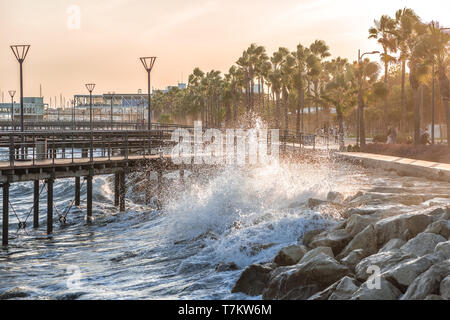 Promenade Gasse in molos Bereich in Limassol. Zypern Stockfoto