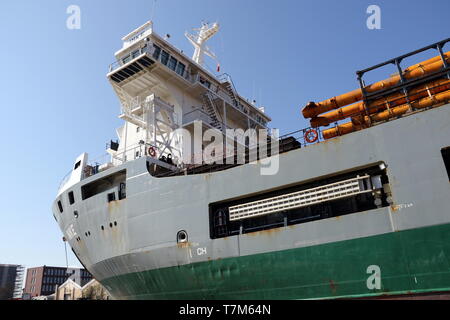 Die schwere Last Schiff Imke ist am 15. April 2019 im Hafen von Bremerhaven. Stockfoto