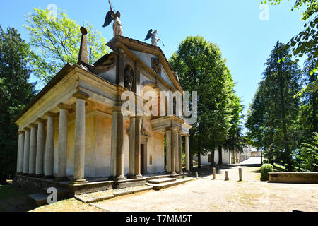 Italien, Piemont, Lago d'Orta, Orta San Giulio, der Sacro Monte, der Hl. Franziskus von Assisi über 20 Kapellen, die mit Fresken und mit überraschenden terra cotta Statuen in Lebensgröße, unter Sacri Monti im Piemont und der Lombardei listes als Weltkulturerbe von der UNESCO, Kapelle 11 eingerichtete gewidmet Stockfoto