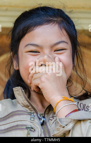 Porträt eines jungen Mädchens in Laos, Vang Vieng, Laos Stockfoto