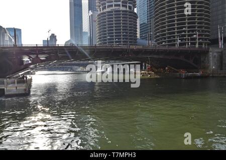 Blick auf den Chicago River entlang der Nordseite des Chicago Loop, Mittelwesten, USA Stockfoto