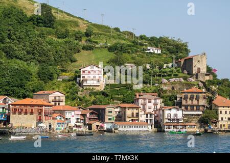 Spanien, Guipuzkoa, aalen Sie sich Land, Pasaia, Blick auf pasaia Donibane Stockfoto