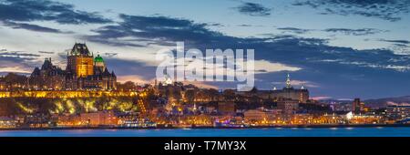 Kanada, Quebec, Quebec City, erhöhte Skyline mit Chateau Frontenac Hotel von Levis, Dämmerung Stockfoto