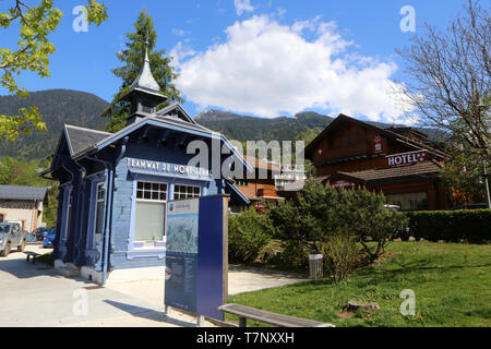 Départ de la ligne à crémaillère du Tramway du Mont Blanc (TMB) de La Compagnie du Mont-Blanc. Le Fayet. Saint-Gervais-les-Bains. Stockfoto