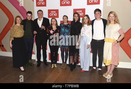 Foto muss Gutgeschrieben © Alpha Presse 079965 07/05/2019 Tom Lewis Thomas Howes Rosie Cavaliero Gemma Whelan Suranne Jones und Sophie Rundle Ben Jäger BBC One Gentleman Jack Drücken Sie Start auf Ham Yard Hotel London Stockfoto