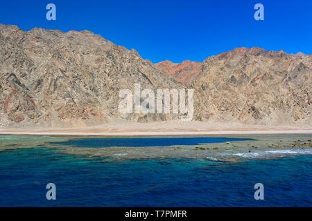 Ägypten, Sinai, der Berg- und Coral Reef in der Nähe von Dahab Stockfoto