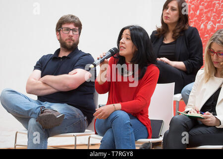 Esperanza Villanueva gesehen Sprechen während der Präsentation. Unidas Podemos präsentieren ihre Liste der Kandidaten für die bevorstehenden Wahlen am 26. Mai im Europäischen Parlament. Auf der Pressekonferenz der Spitzenkandidat, Maria Eugenia Rodriguez Palop, Esperanza Villanueva, Sira Rego (I.E.) und Ernest Urtasun (Katalonien in Comú) mit den anderen Kandidaten teil und präsentierten Sie die Achsen der zukünftigen Wahlprogramm. Stockfoto