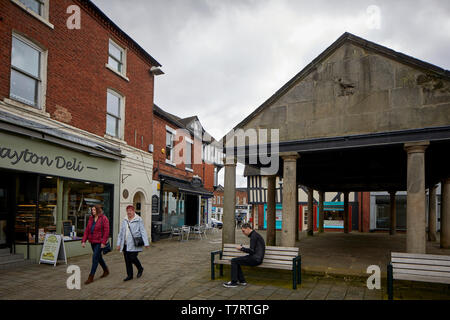 Market Drayton Stadt in North Shropshire, England. Alte Markthalle Bereich Stockfoto