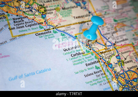 Eine Karte von Oceanside, Kalifornien, gekennzeichnet mit einem push Pin. Stockfoto