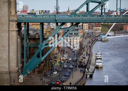 Newcastle upon Tyne, Die Hohe Brücke Blick auf die Kaianlagen Stockfoto